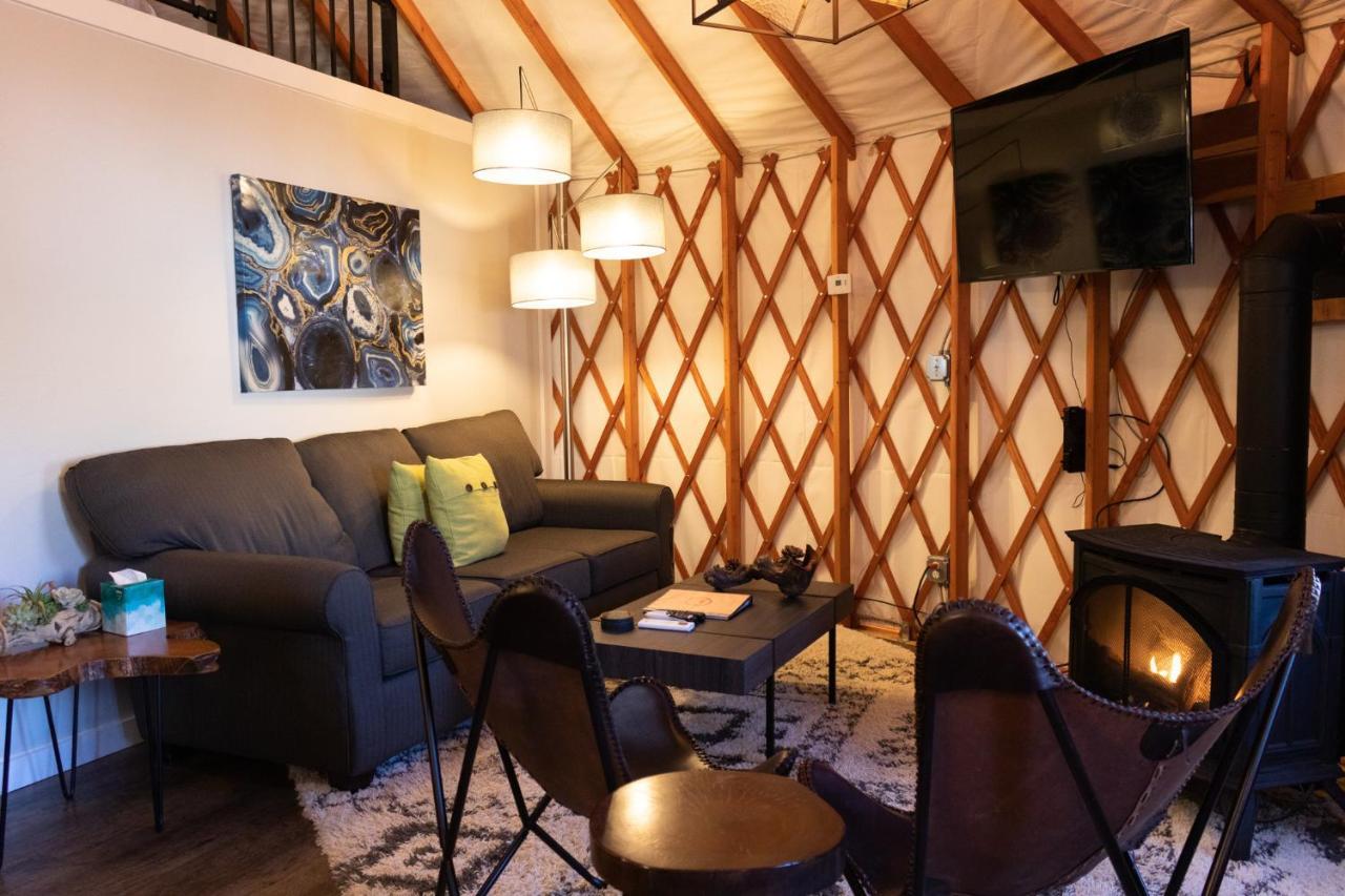 Escalante Yurts - Luxury Lodging Eksteriør billede