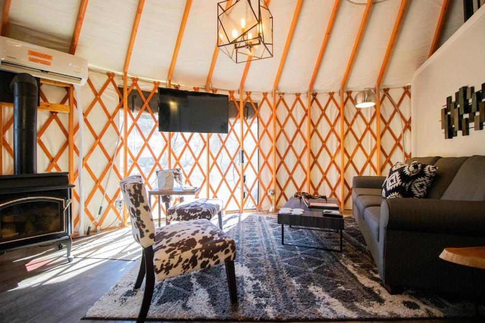 Escalante Yurts - Luxury Lodging Eksteriør billede